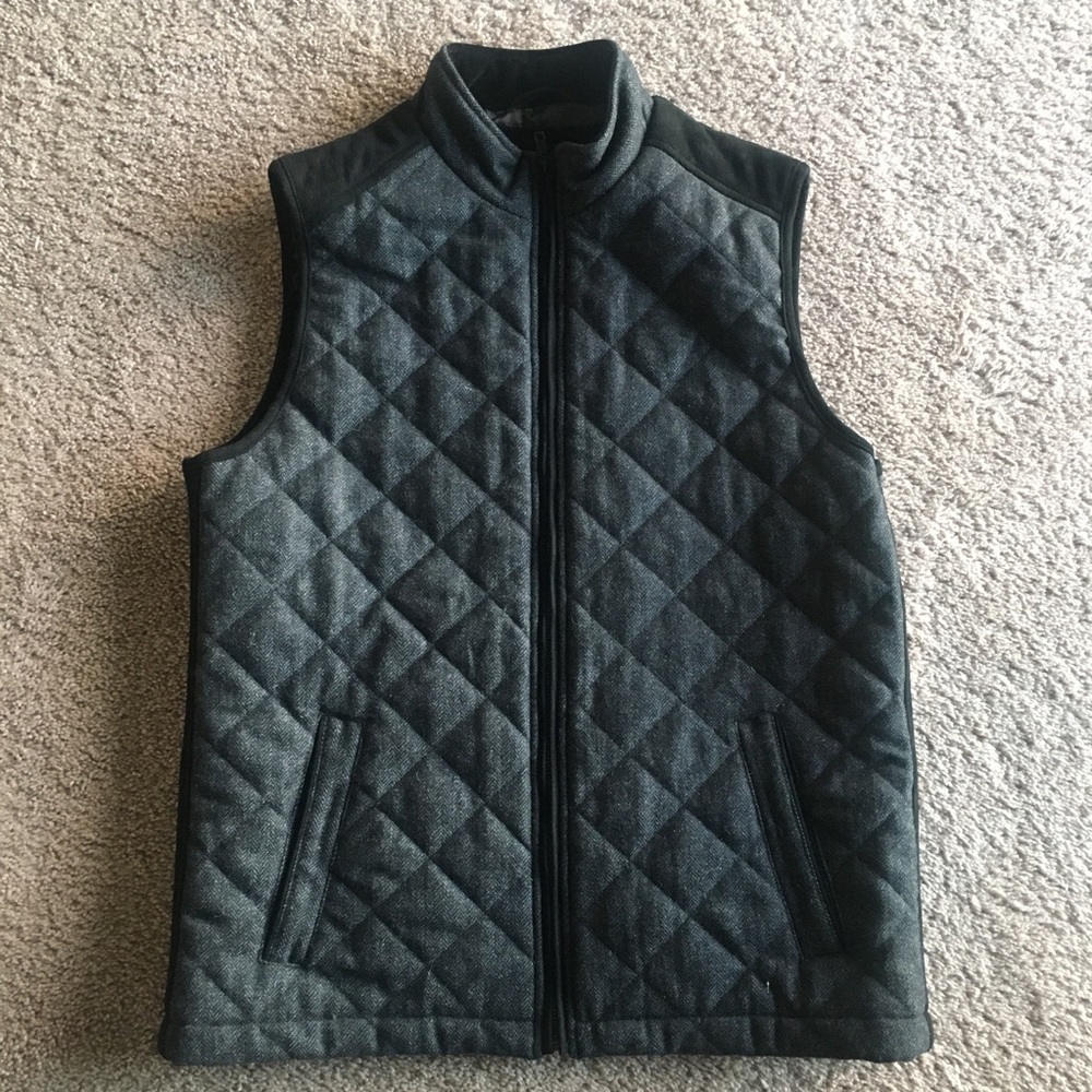 Pronto Uomo- Mens Gray and Black Charcoal Herringbone Quilted Vest- M